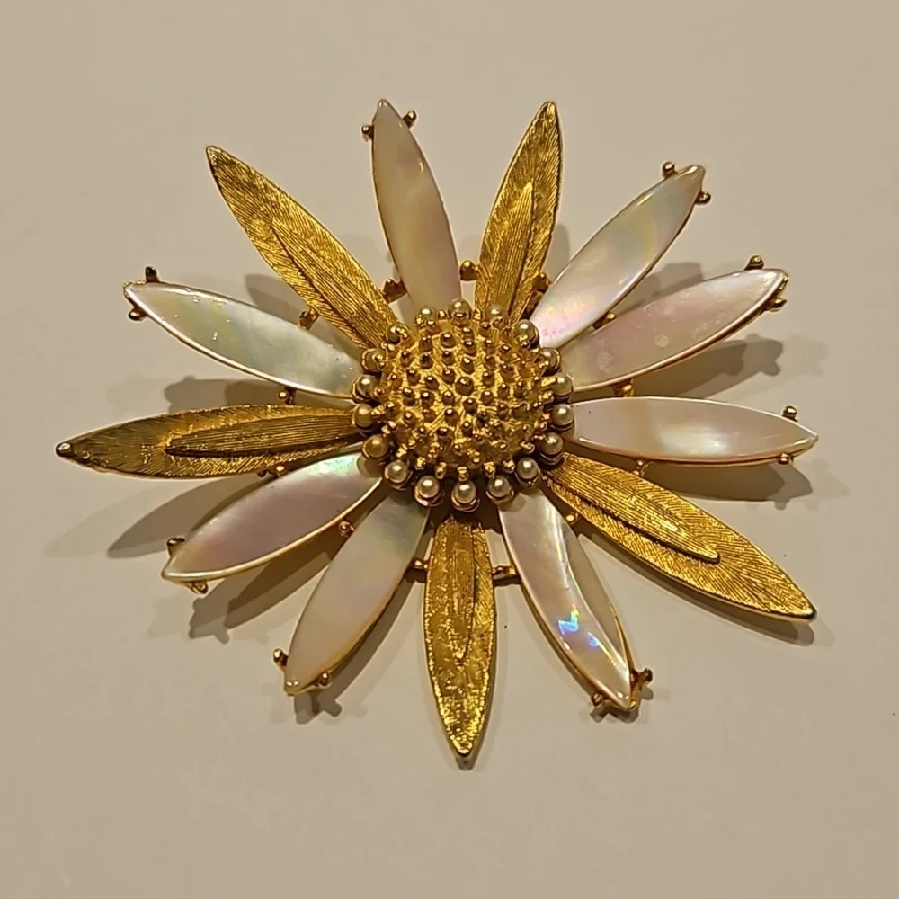 MANDLE Sunflower w/ Mother of Pearl & Faux Pearls on Goldtone Brooch